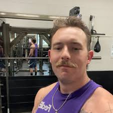 Where are muscle cars racing in Lapeer?