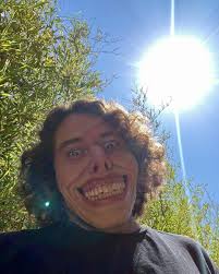 Can glare be removed from a picture?