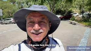 Papi Chris cogiendo a pelo en el bosque - XNXX.COM