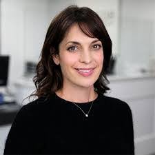 Janet Geisel's Instagram, Twitter & Facebook