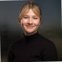 Isabel Marsh's Instagram, Twitter & Facebook