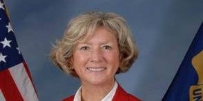 Ex-Navy official Loftus billed govt. for Hawaii vacations, report says