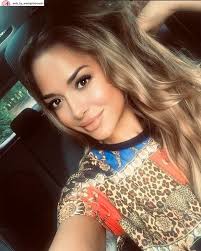 Aneta Piotrowska kiedyś zachwycała naturalnością w "TzG". Dziś jest  dojrzałą kobietą, która lubi poprawiać urodę