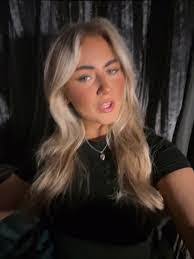 Sophia Oneil's Instagram, Twitter & Facebook