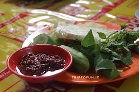 Scopri ricette, idee per la casa, consigli di stile e altre idee da provare. Bikin Sambal Lalapan Cabang Purnama Bikin Sambal Lalapan Cabang Purnama 9 Bebek Goreng