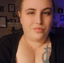 Nicole Reid (@missnia28) • Facebook