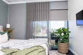 Specializing in all types of window coverings, from apartments to royal residences, offices to colleges. Pairing Curtains And Blinds Curtain World