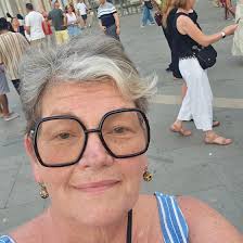 John Brotherton rocking the OG Blake's BBQ Bubba Cole in Pflugerville at  Brotherton's Black Iron Barbecue! Run, don't walk to get yours  today!🏃‍♂️🏃‍♀️