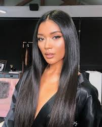 Krista Santiago's Instagram, Twitter & Facebook