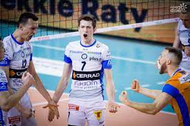 W sezonie 2012/2013 został dwukrotnie wybrany mvp młodej ligi kariera sportowa: Michal Kedzierski Do Radomia Pozostanie Ogromny Sentyment