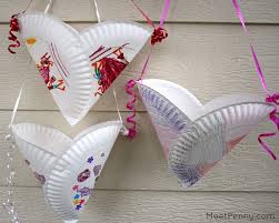 Paper plates are super easy to convert into paper plate whirligigs. Heart Pocket Valentine S Day Craft For Kids Meet Penny