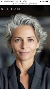 Becky Warner's Instagram, Twitter & Facebook