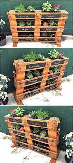 proyectos diy con pallets para el jardin http comoorganizarlacasa com proyectos diy pallets jardin diy projets de jardins jardiniere murale potager palettes