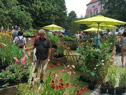 Rechtzeitig zum frühlingsbeginn fand im messezentrum salzburg wieder die gartenmesse salzburg 2019 genannt garten salzburg statt. Diga Gartenmesse Aldersbach Prasentiert Auf Gartenmessen De