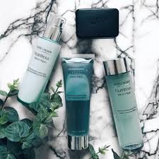 I am petitioning for a ban on sunbeds in the eu; Estee Lauder Nutritious Micro Algae Mr Luke Christian Uk Based Male Grooming Lifestyle Blog
