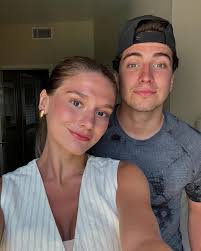 Life's better in warmer weather 🦈☀️🌴🤟🏻