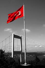 Bayrak Fotograf Behsat Akyenilmez Bayrak Seyahat Alintilari Resimler