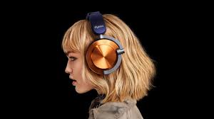 Preview: Dyson OnTrac Wireless Headphones Are Bigger, Bolder Than Beats