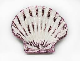 Coquille Saint Jacques En Ceramique Couleur Lustre Or Glacure A L Or Veritable Coquille Saint Jacques Coquille Saint Jacques