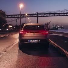 Deslumbra Con Pasion Electrica Manana Tarde Y Noche By Philipprupprecht Eqc Mercedesbenz Switchtoeq Mbphotocre Mercedes Mercedes Benz Extremadura