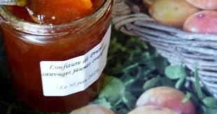 Rincer Et Egoutter Les Prunes Sauvages Dans Une Marmite Ou Bassine A Confiture Ajouter Les Prunes Entieres Le Sucre Le Jus De Citron Le Zeste Que Vous Coup