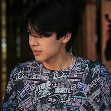 Isaac Walter Lock Screen