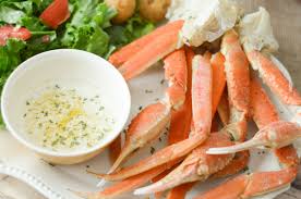 Place crab legs on a rimmed baking sheet and water. Snow Crab Legs With Garlic Butter Mommy Hates Cooking