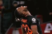 The best gifs are on giphy. Batshuayi Gifs Tenor