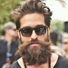 There are countless hairstyles for hipster women that you may want to try out. Skin Fade Wavy Hair Novocom Top
