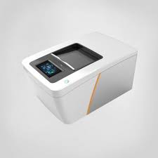 Doublet of magister and master. Maestro Pro Axion Biosystems