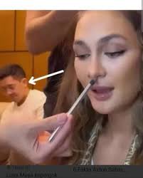 Kumpulan Berita dan Artikel Topik Luna Maya