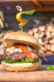 Wild Auf Dem Grill Wilde Delikatesse Wildfleisch In 2020 Wildfleisch Delikatessen Grillen