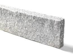Denn es gibt eine große fülle an materialien, die du zur begrenzung verwenden kannst. Granit Kantenstein 8x40x100 Cm Hellgrau Allseitig Gespalten Steinpark