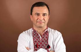 Все 14 плейлистов 637 треков. V Seme Viktora Pavlika Beda Pevec Prosit O Pomoshi Neravnodushnyh