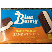 In a vanilla ice cream ((1/2 cup serving)) there are about 145 calories out of which 71 calories come from fat. Calories In Ice Cream Sandwich Simply Vanilla From Blue Bunny