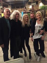 «του χρόνου θα ήθελα να μην κάνω αυτό που κάνω φέτος, με την έννοια του ότι αν συνεχίσει αυτή η συνεργασία. H Anita Pania Kai O Nikos Karbelas Mazi Se Dhmosia Emfanish Xwrisan H Oxi Eirinika Gr