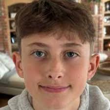 Devan Hall's Instagram, Twitter & Facebook