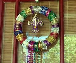 (183) mantel (37) mardi gras (1) mason jars (16) memes (9). How To Turn Your Mardi Gras Beads Into A Festive Wreath Al Com