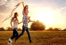 Being raised in a single parent family can also have a positive effect on kids' lives. Role Of Parents In Child Development Importance 11 Useful Tips