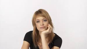 Heike makatsch is a german actress and singer. Heike Makatsch