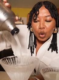 Lemon Drop Martini -2 oz of Gin (I used @hendricksginofficial) -1 oz of  orange liquor (I used Cointreau) -1 oz of simple syrup -1 ox of lemon juice  -Shake, pour in chilled glass, CHEERS! #lemondrop ...