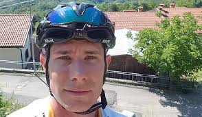 View the profiles of people named darren hicks. Family Of Woman Killed In Horror Freeway Crash Slams Prosecutors Who Dropped Charges Against Driver Daily Mail Online