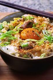 Oyakodon Japanese Chicken And Egg Rice Bowl Recipe Recipe In 2020 Rice Bowls Recipes Donburi Recipe Easy Japanese Recipes