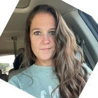 Julie Oney's Instagram, Twitter & Facebook