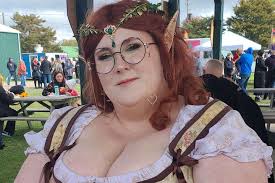 Fundraiser for Meagan Wilcox by Zeke Smith : Help a local cosplayer pay  rent.