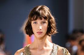 New pixie haircut ideas for 2019 dark brown pixie hair today we have the most stylish 86 cute short. Bob Frisuren Wieso Der French Girl Bob Jetzt Die Trendfrisur Ist