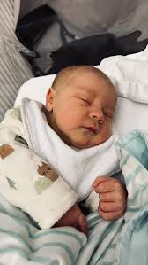 Manuel et Marine, de Gilly, perdent leur fils Tiago, âgé d'une semaine : «  Est-ce un virus ? Une maladie ? Nous voulons des réponses »