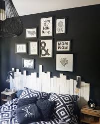 Idee Deco Tete De Lit En Palette Et Mur De Cadres Deco Tete De Lit Idee Deco Tete De Lit Decoration Mur Chambre