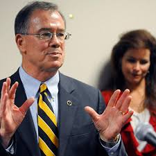 Deaton to retire after nine years as MU chancellor