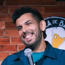 Comediante Coronel Valverde sufrió un millonario robo: "Era para pagar el  pie de nuestra casita"